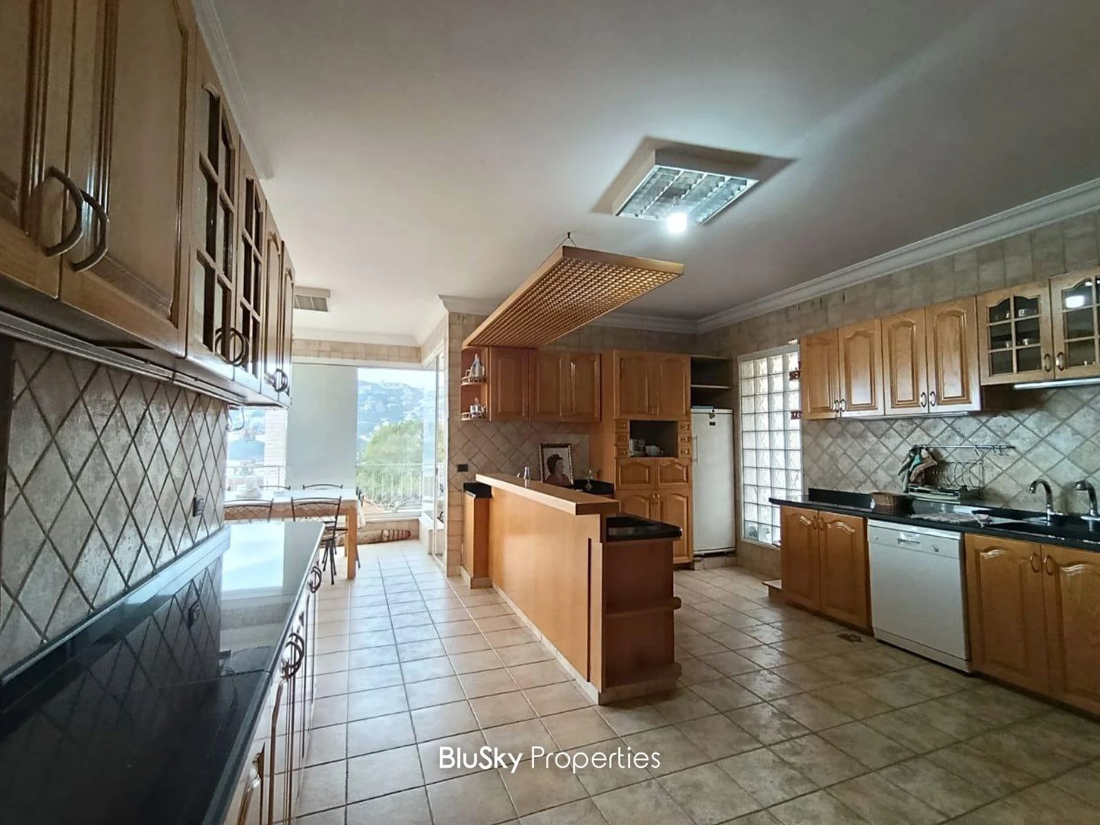 Duplex 700m² Sea View for Sale or Rent in Kfarhbab — photo 5