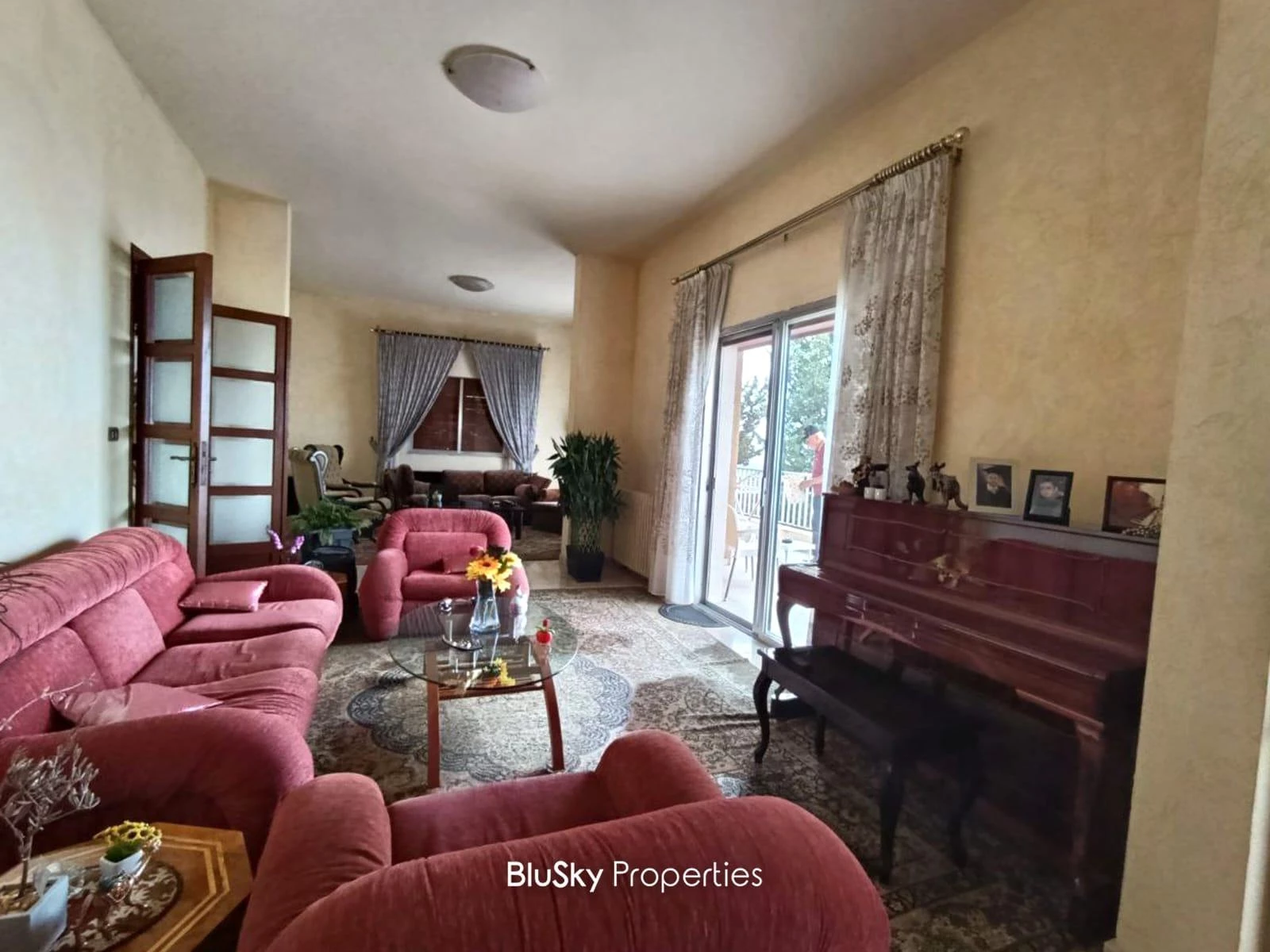 Building 1,200m² for Sale in Kfour — الصورة 3
