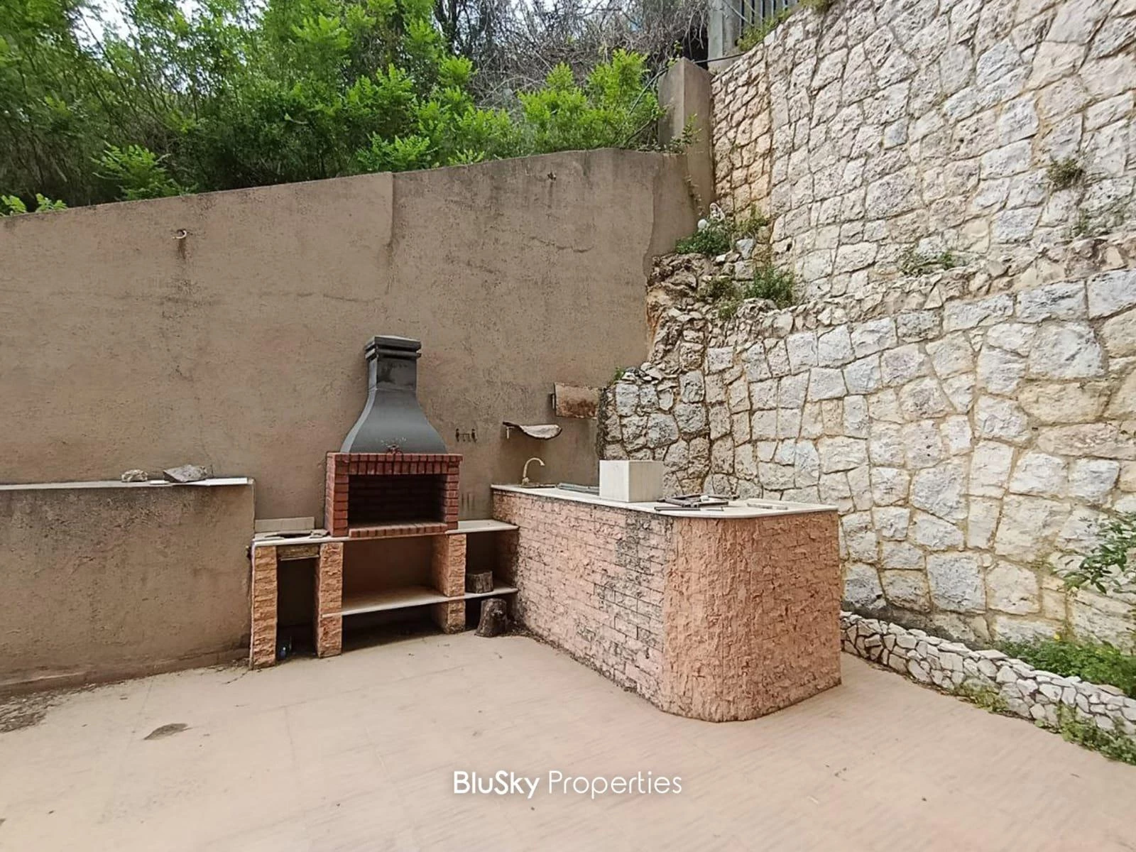 Apartment 140m² Terrace for Sale in Kfour — photo 3