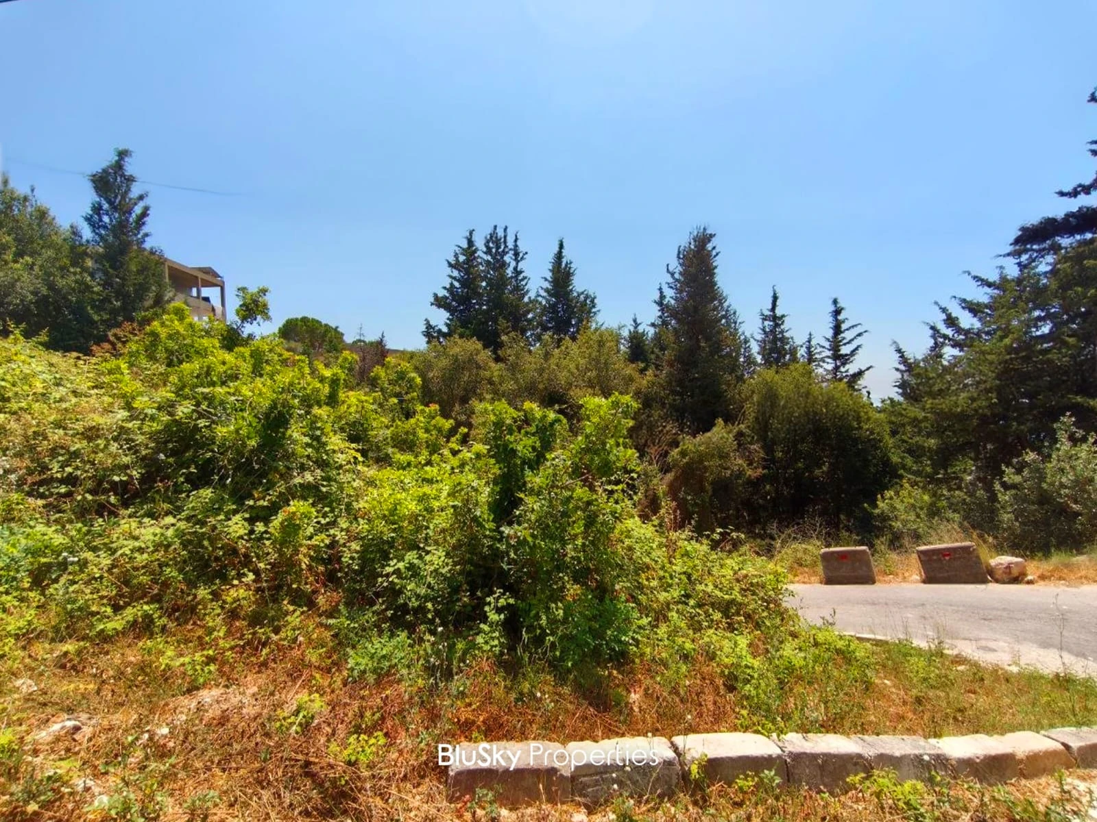 Land 625m² for Sale in Kfour
