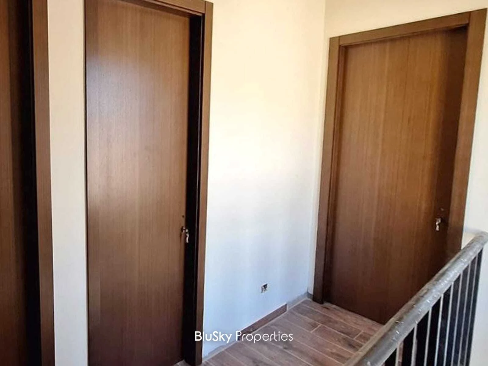 Villa 200m² Garden for Sale in Laklouk — الصورة 5