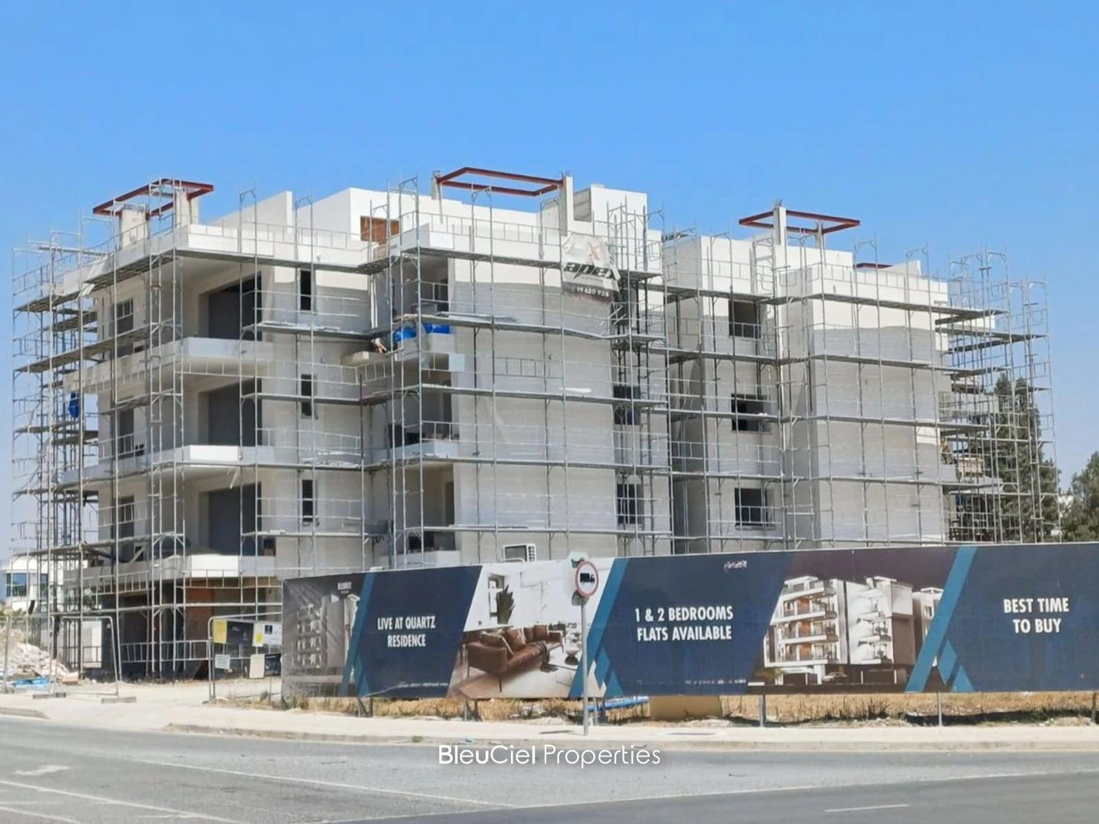 Apartment 49m² with Veranda for Sale in Larnaca — الصورة 2