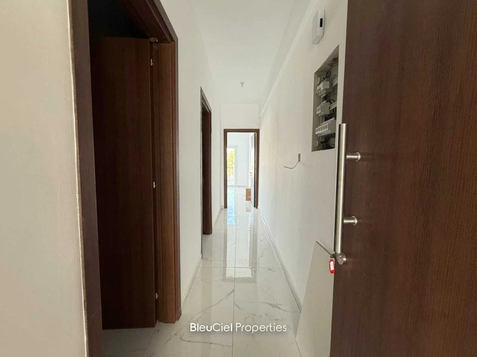 Apartment 50m² Terrace for Sale in Larnaca — photo 4
