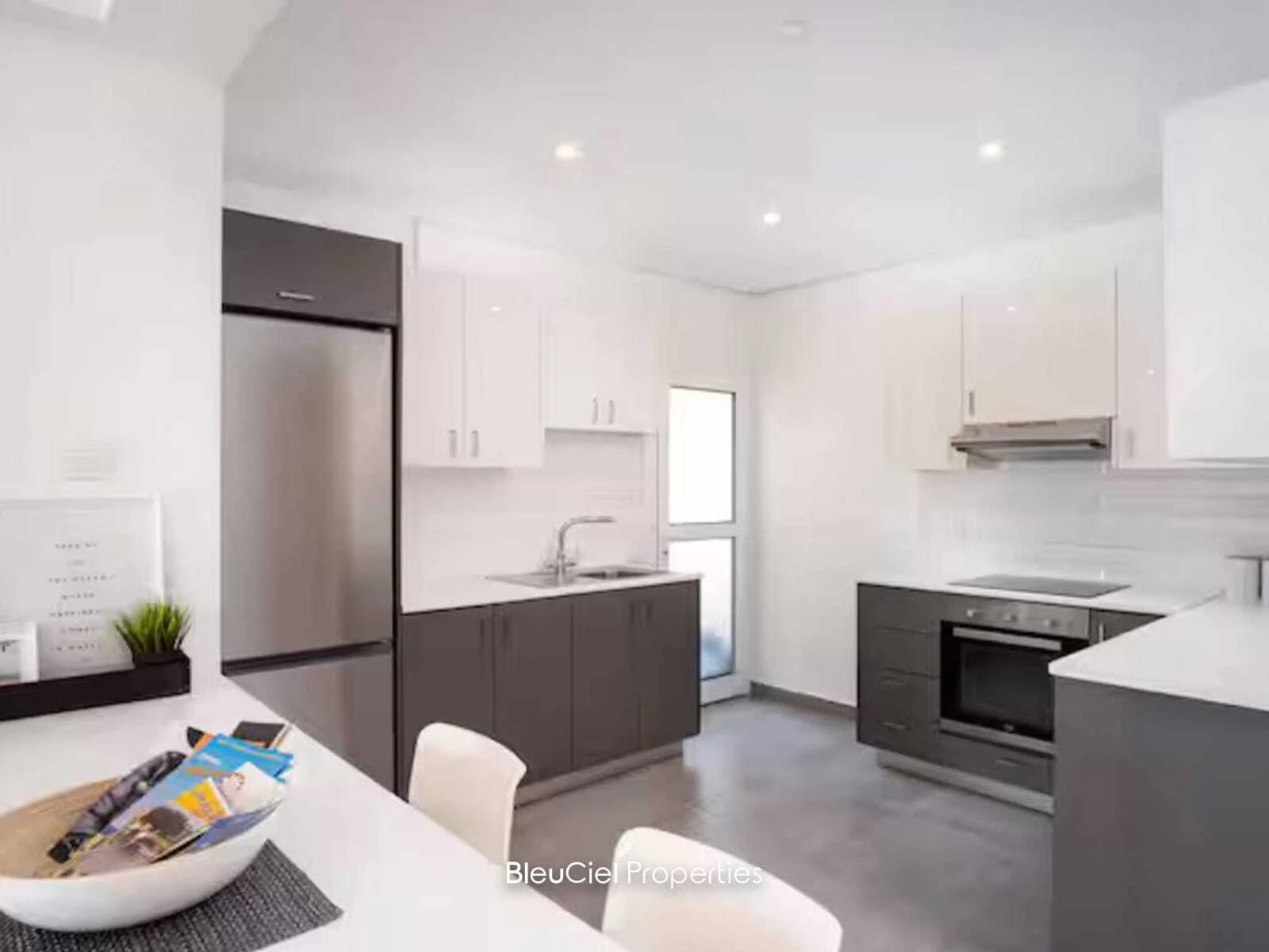 Apartment 70m² Veranda for Sale in Larnaca — photo 5