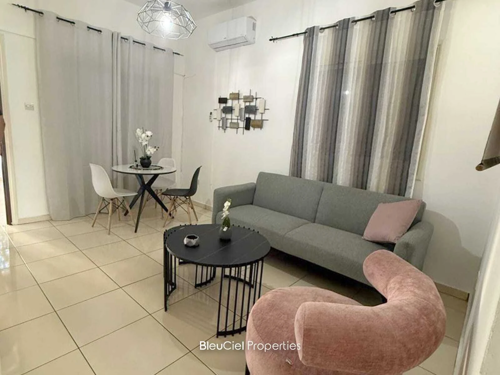 Apartment 70m² Terrace for Sale in Larnaca — الصورة 3