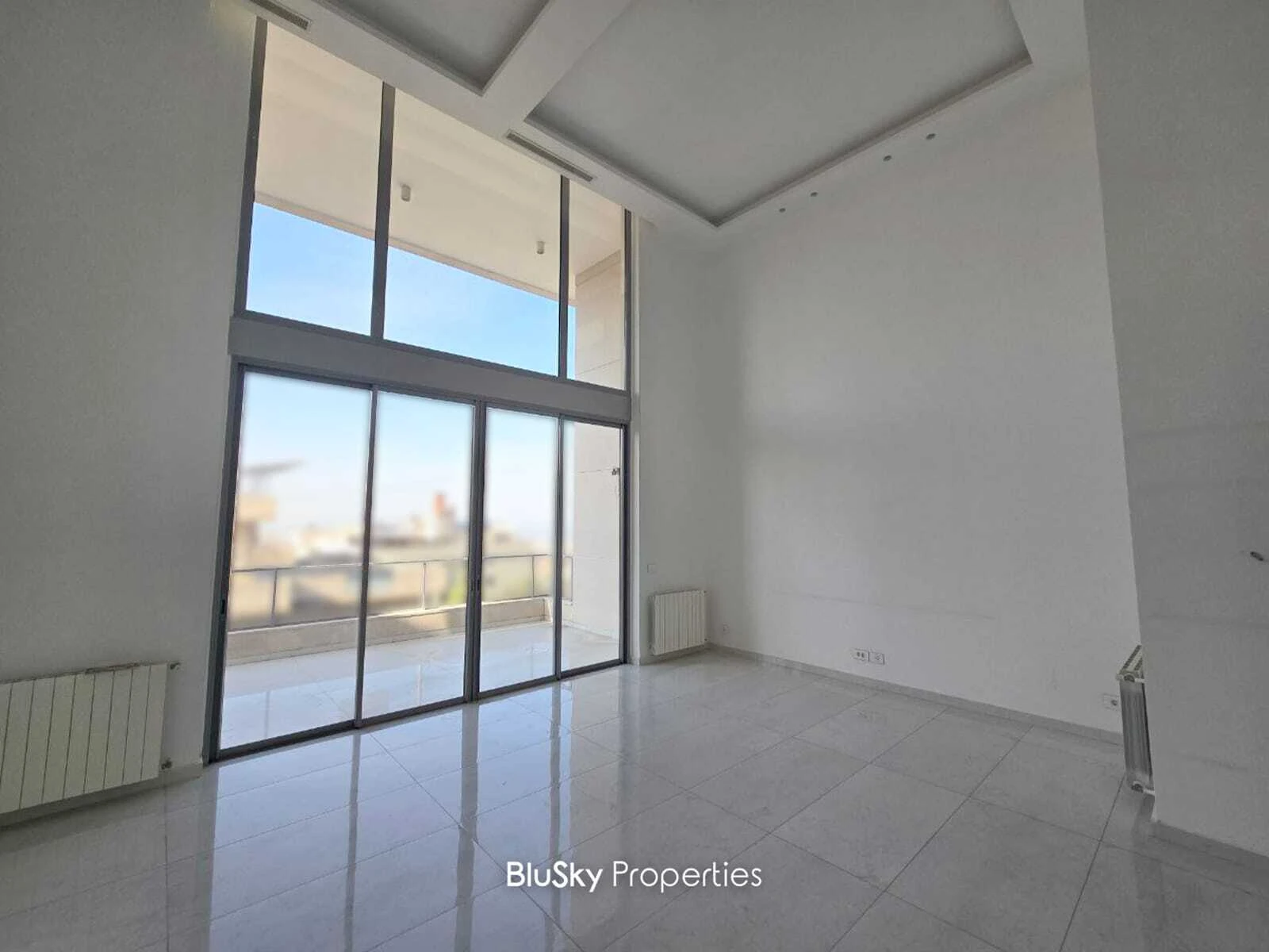 Duplex 240m² City View for Rent in Louaizeh — photo 2