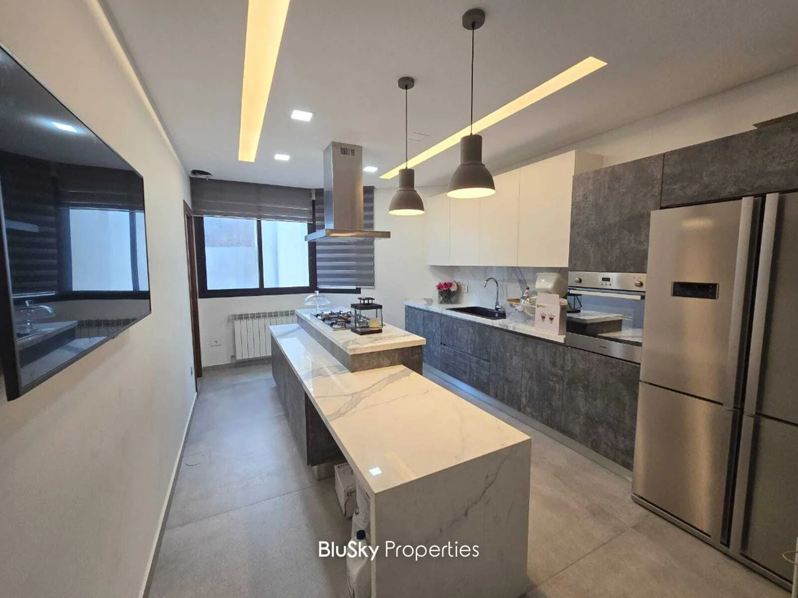 Duplex 350m² Terrace for Rent in Louaizeh — photo 4