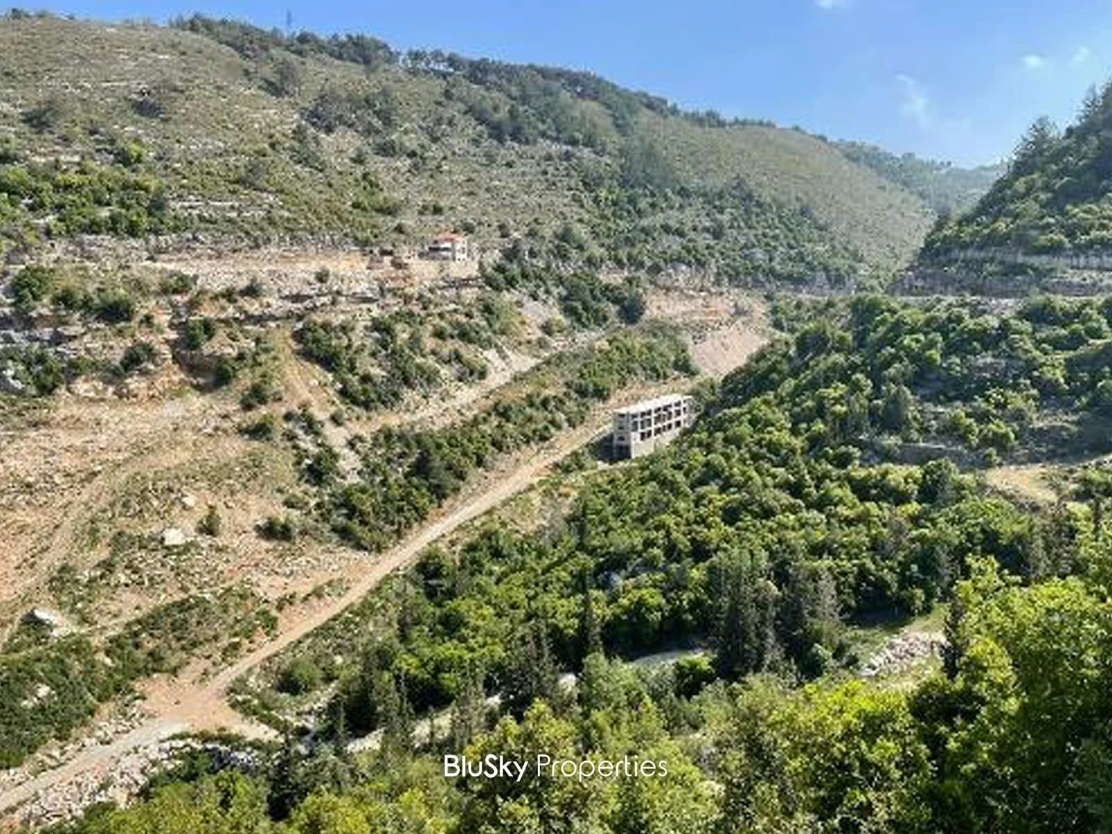 Land 1,100m² + Built Area for Sale in Maaysra — photo 4