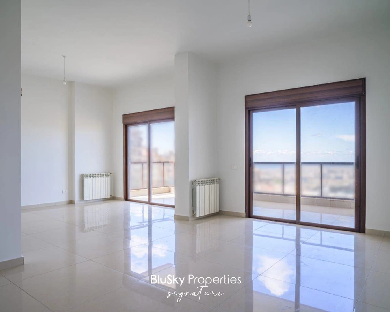 Apartment 220m² Terrace for Sale in Mansourieh — photo 3