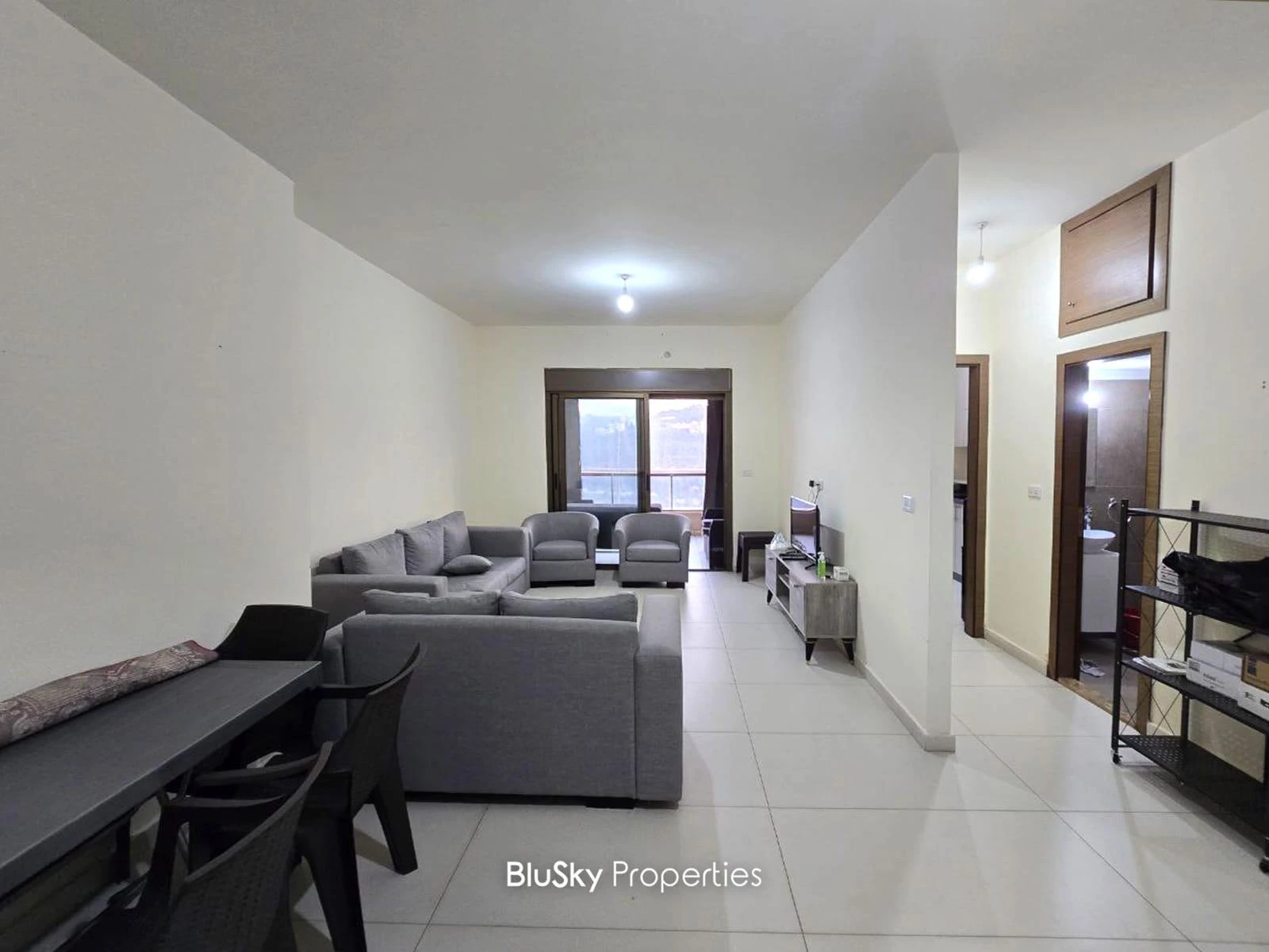 Apartment 110m² Garden for Rent in Mansourieh