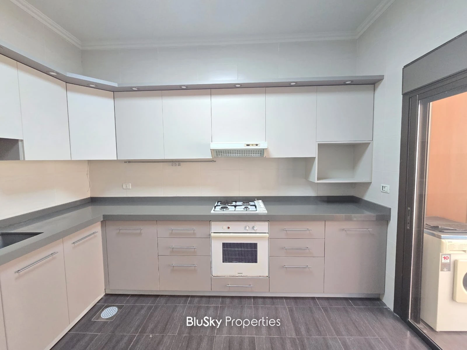 Apartment 100m² for Sale in Mansourieh — photo 4