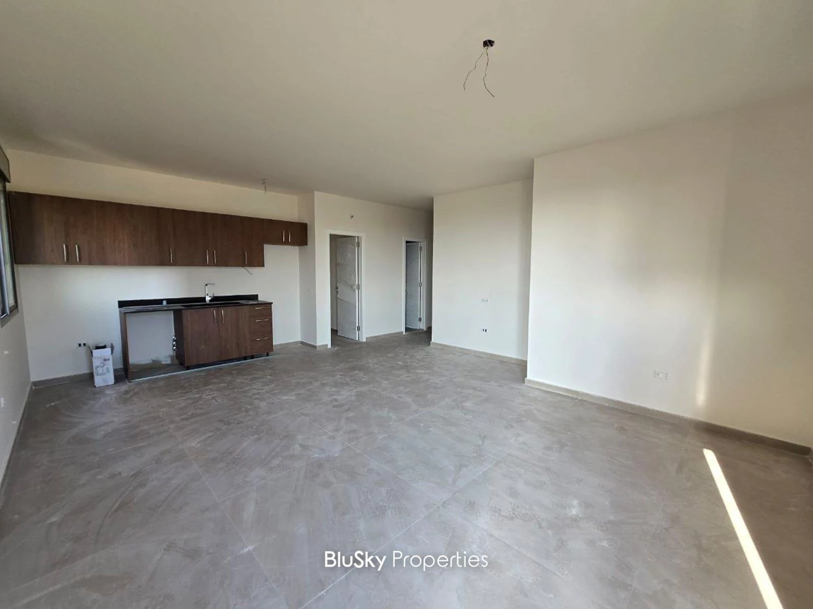 Apartment 105m² Sea View for Rent in Mansourieh — photo 2