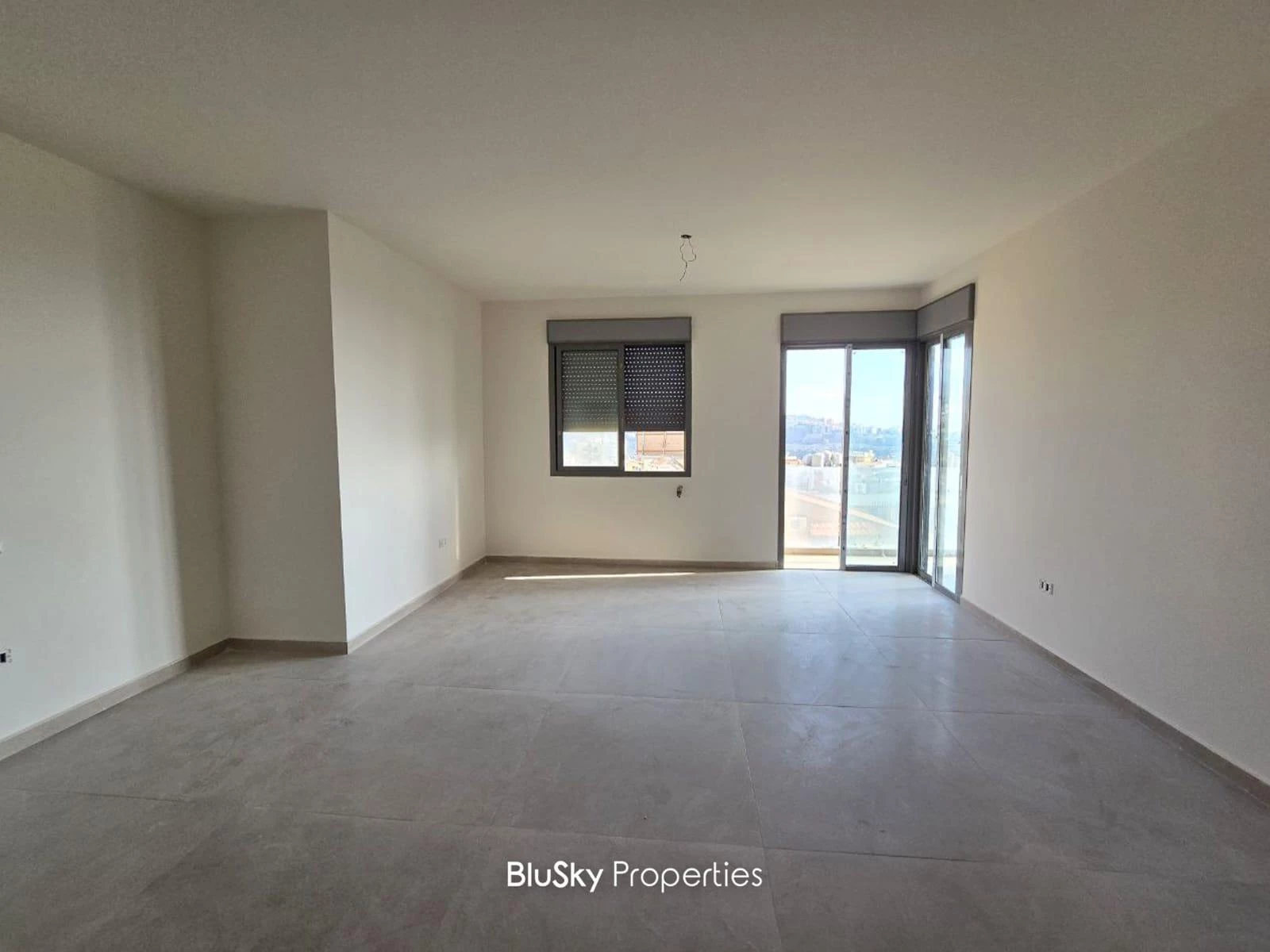 Apartment 105m² Sea View for Rent in Mansourieh — photo 4