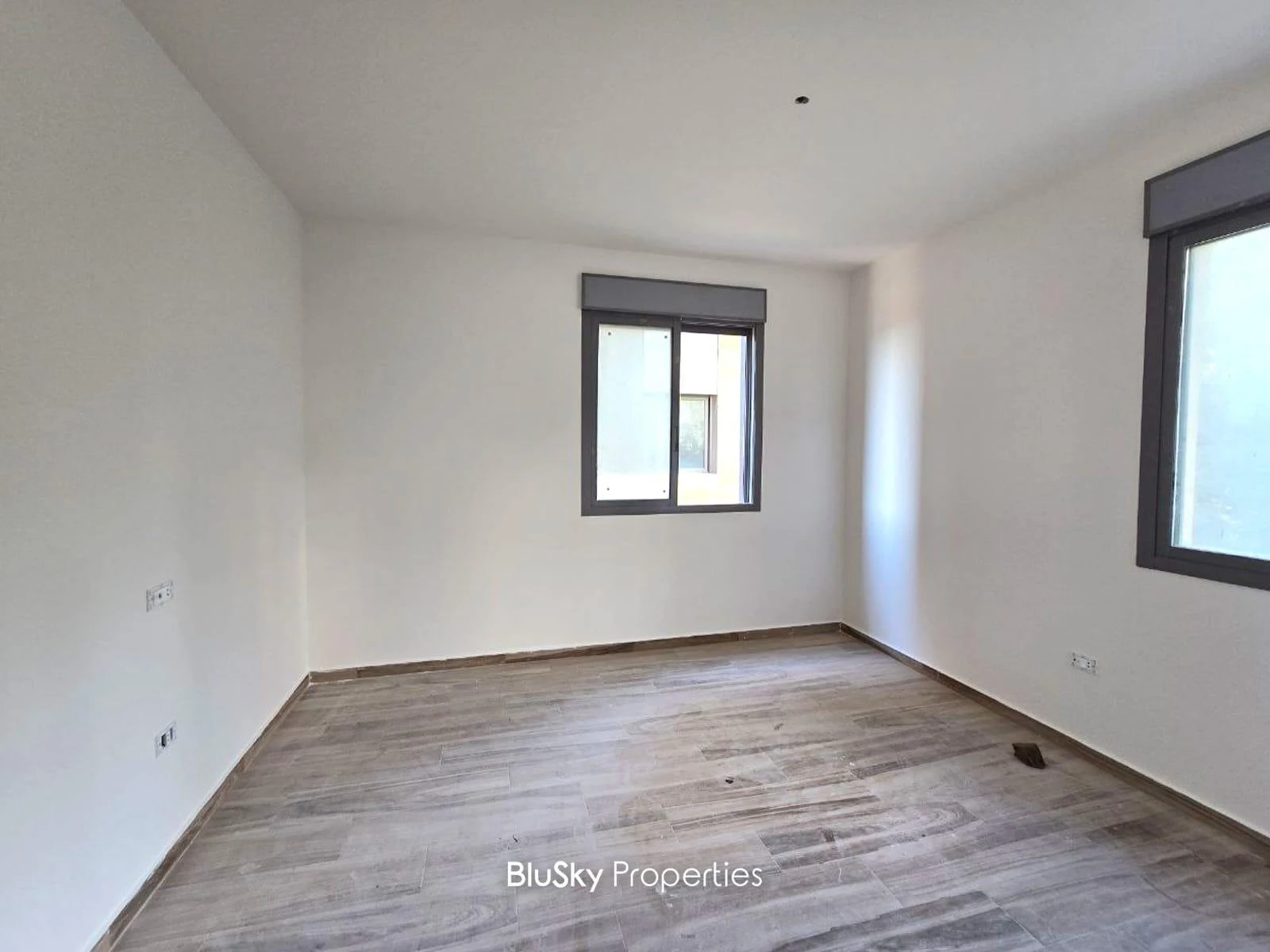 Apartment 105m² Sea View for Rent in Mansourieh — photo 5
