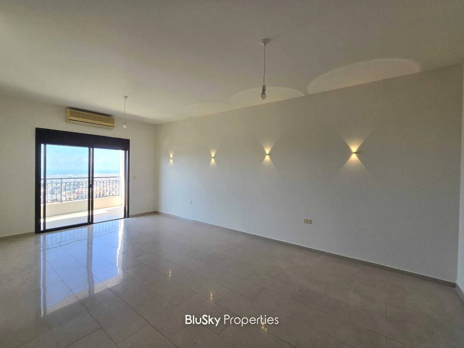 Apartment 110m² Sea View for Rent in Mansourieh