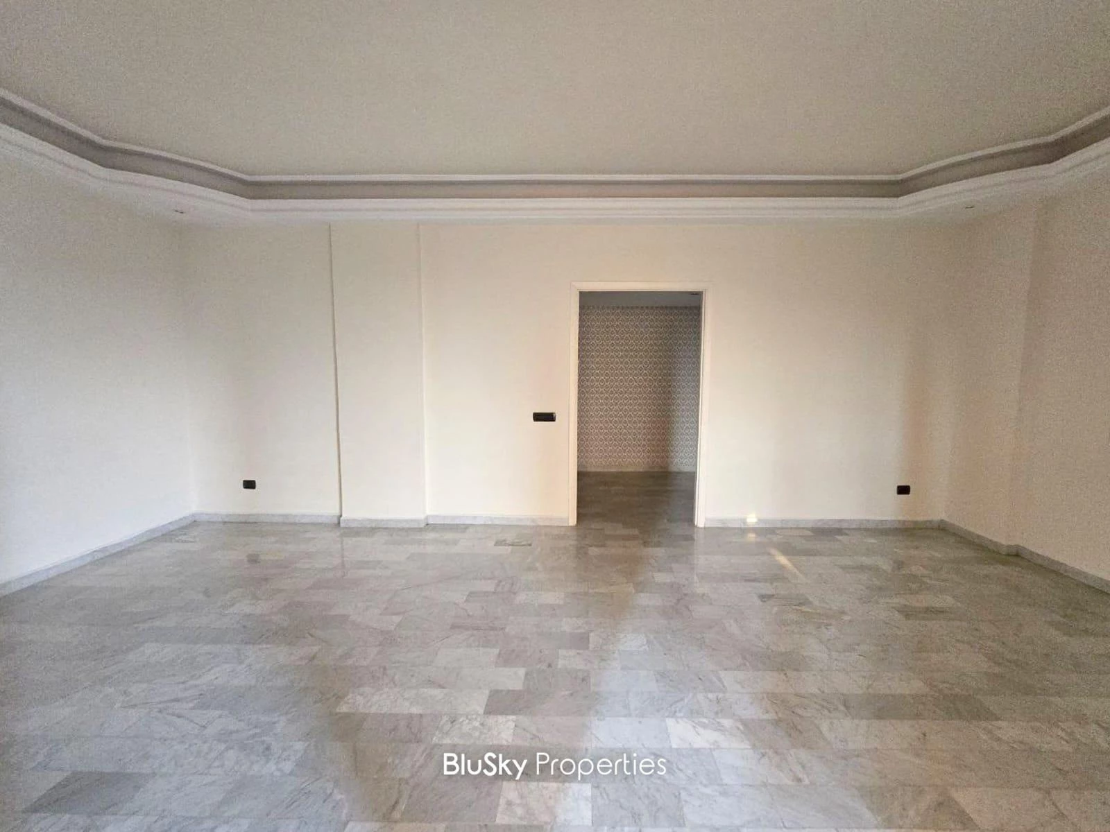 Apartment 120m² Sea View for Rent in Mansourieh