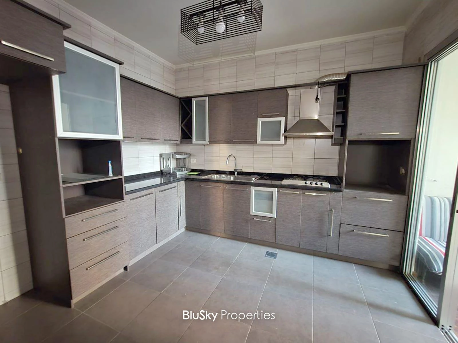 Apartment 120m² Sea View for Rent in Mansourieh — الصورة 2