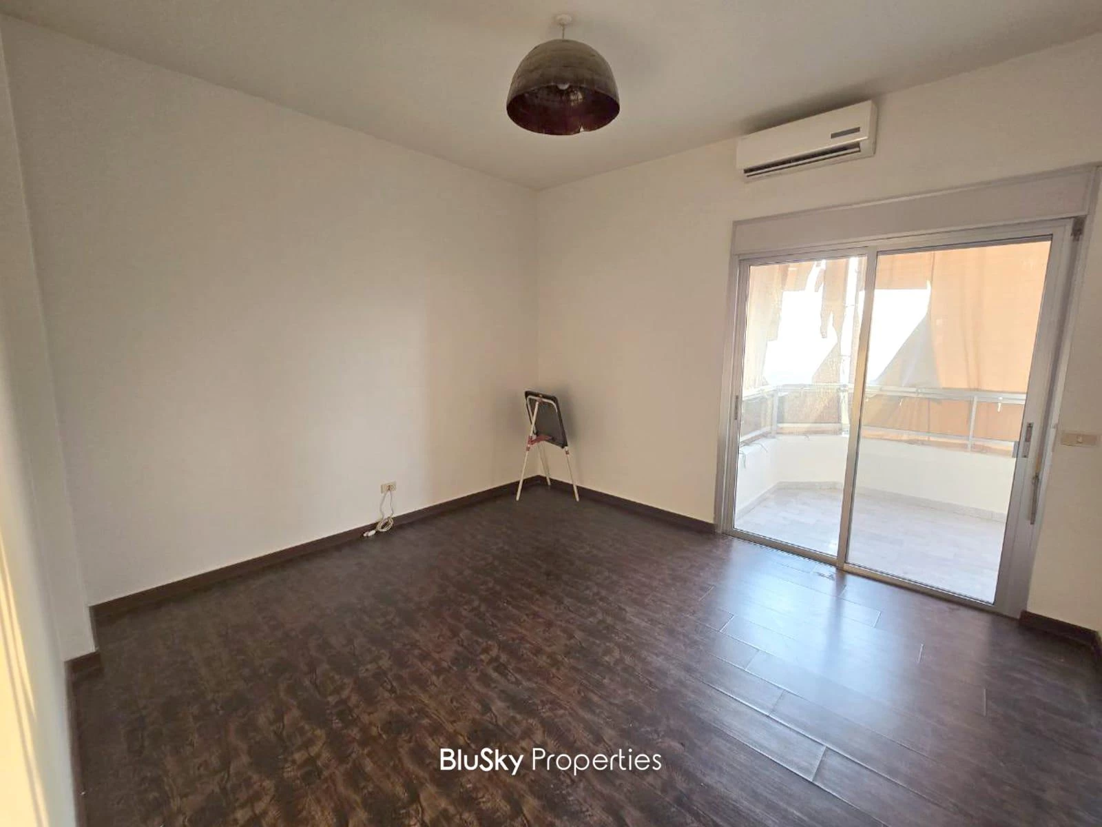 Apartment 120m² Sea View for Rent in Mansourieh — الصورة 4