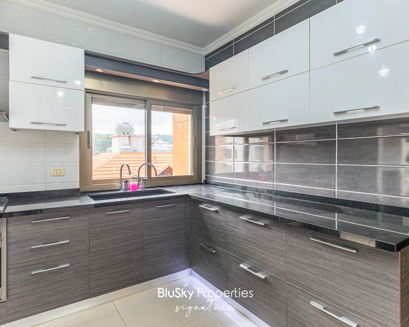 Apartment 120m² with Mountain View for Sale in Mansourieh — photo 4