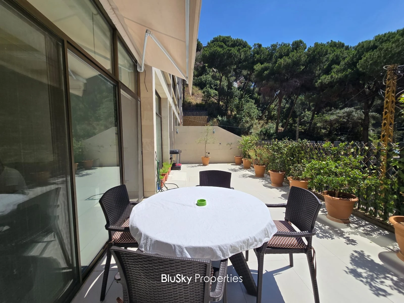 Apartment 130m² with Terrace for Sale in Mansourieh — الصورة 2