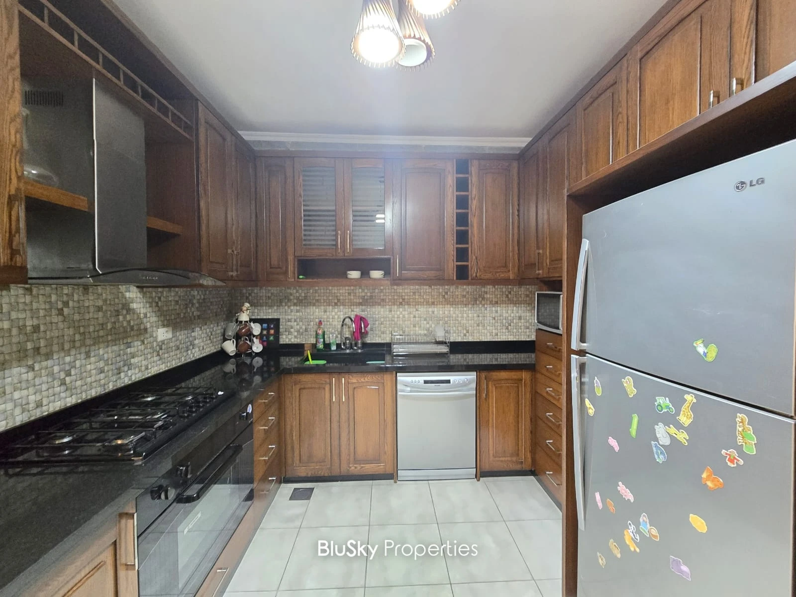 Apartment 140m² with Sea View for Rent in Mansourieh — الصورة 4