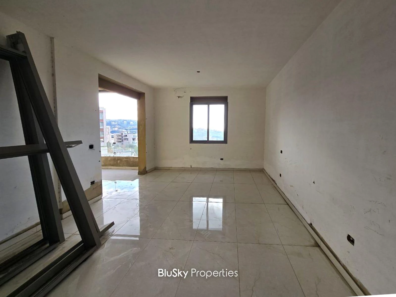 Apartment 140m² Sea View for Sale in Mansourieh