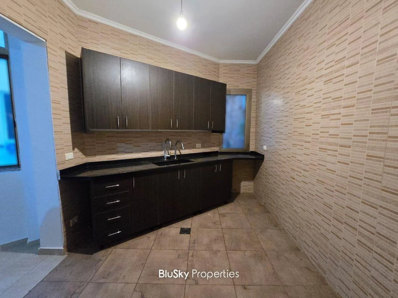 Apartment 150m² for Rent in Mansourieh — photo 4