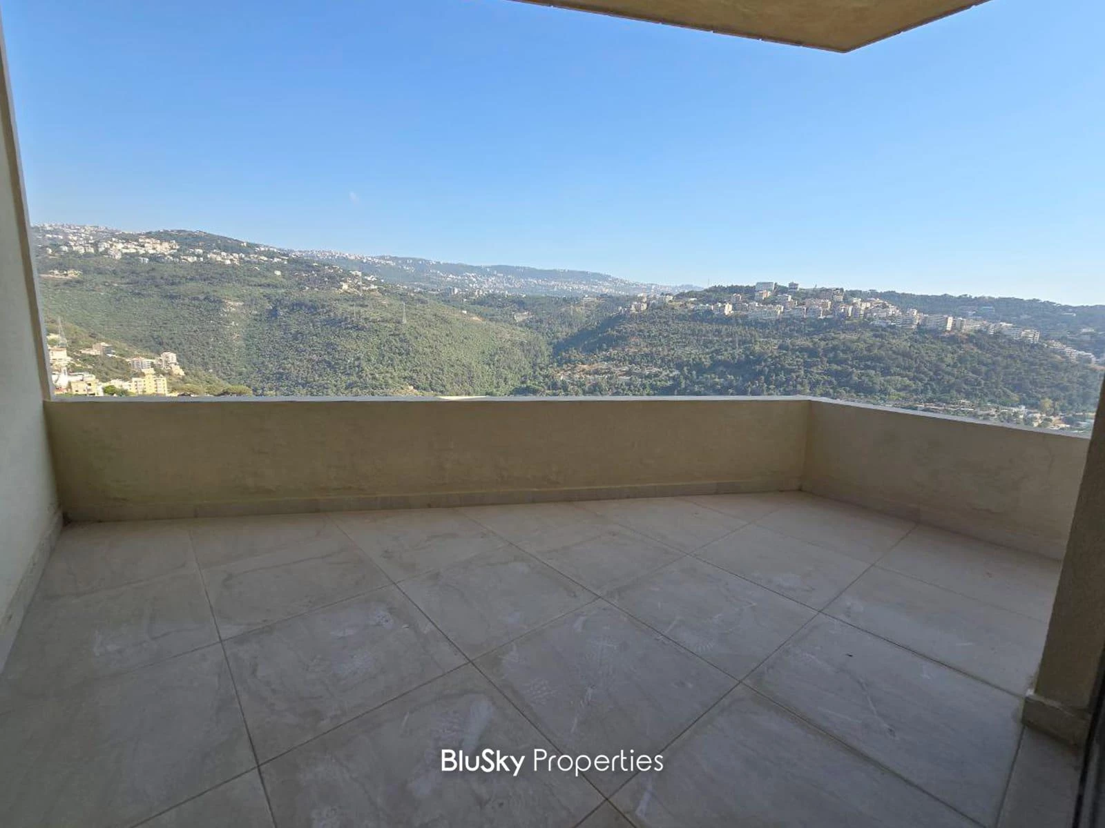 Apartment 150m² Mountain View for Sale in Mansourieh — photo 2