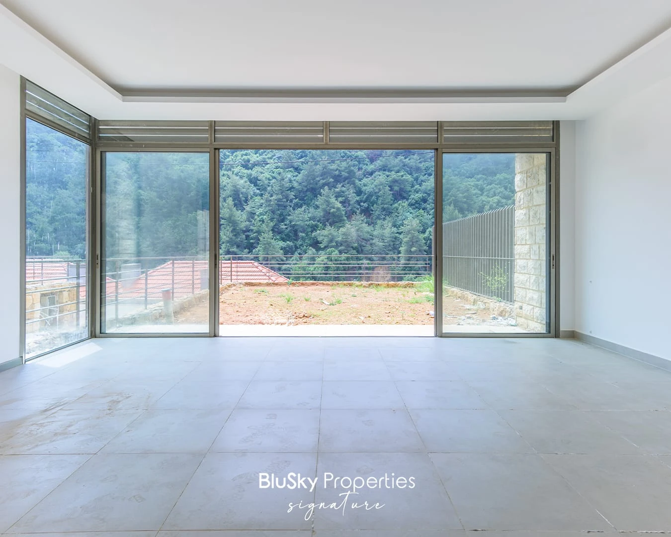 Triplex 155m² with Garden for Sale in Mansourieh — photo 2
