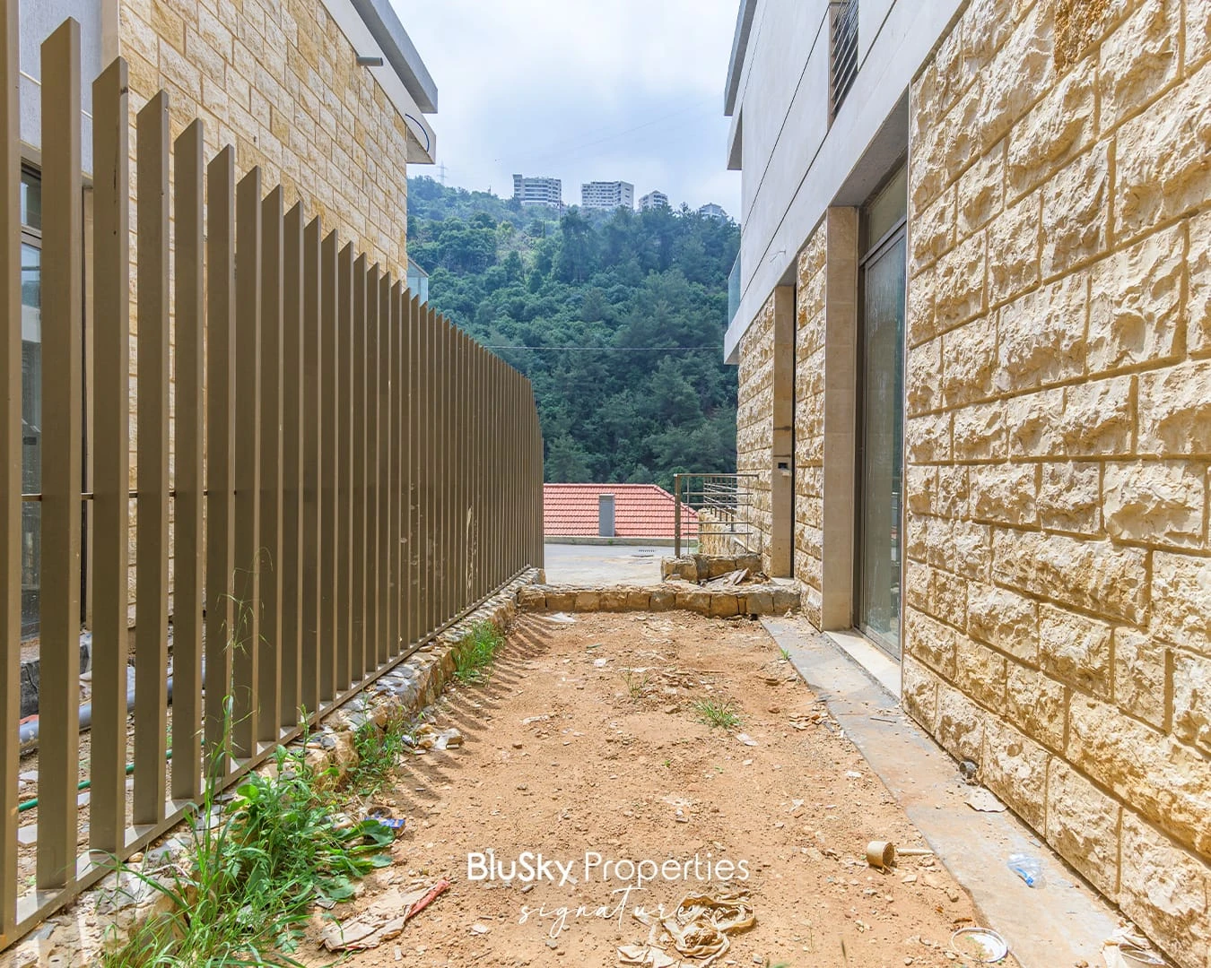 Triplex 155m² with Garden for Sale in Mansourieh — photo 3