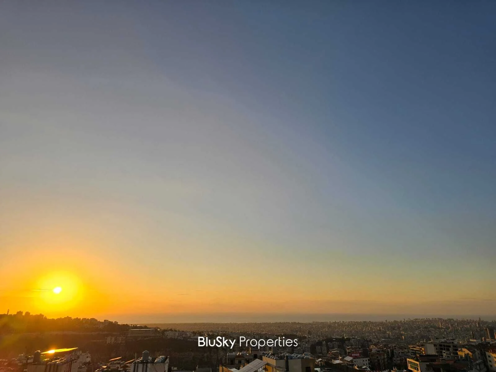 Apartment 166m² Balcony for Sale in Mansourieh — photo 2