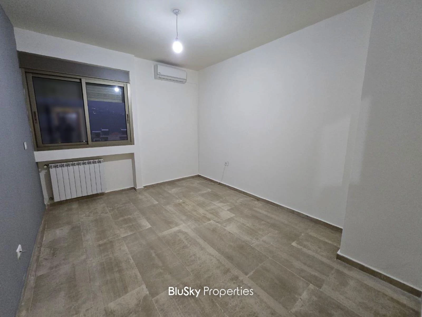 Apartment 170m² Balcony for Rent in Mansourieh — photo 4