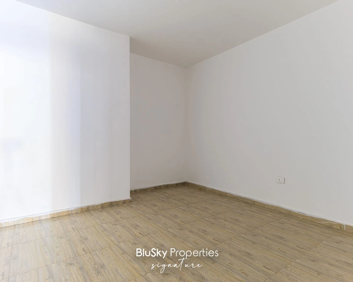 Apartment 170m² with Terrace for Sale in Mansourieh — photo 4