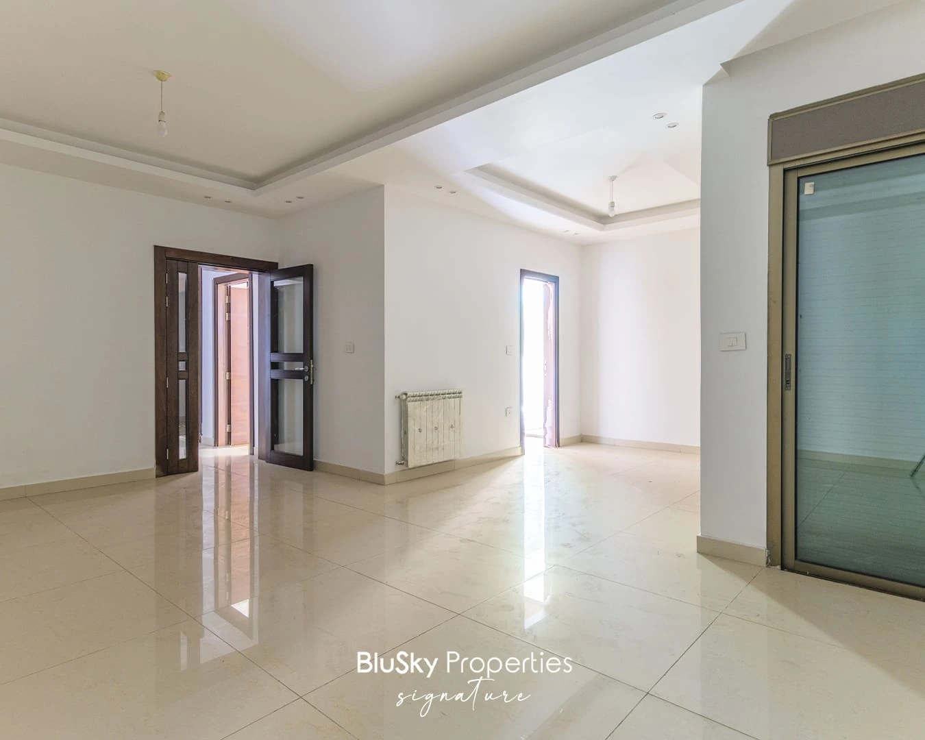 Apartment 175m² with Terrace for Sale in Mansourieh