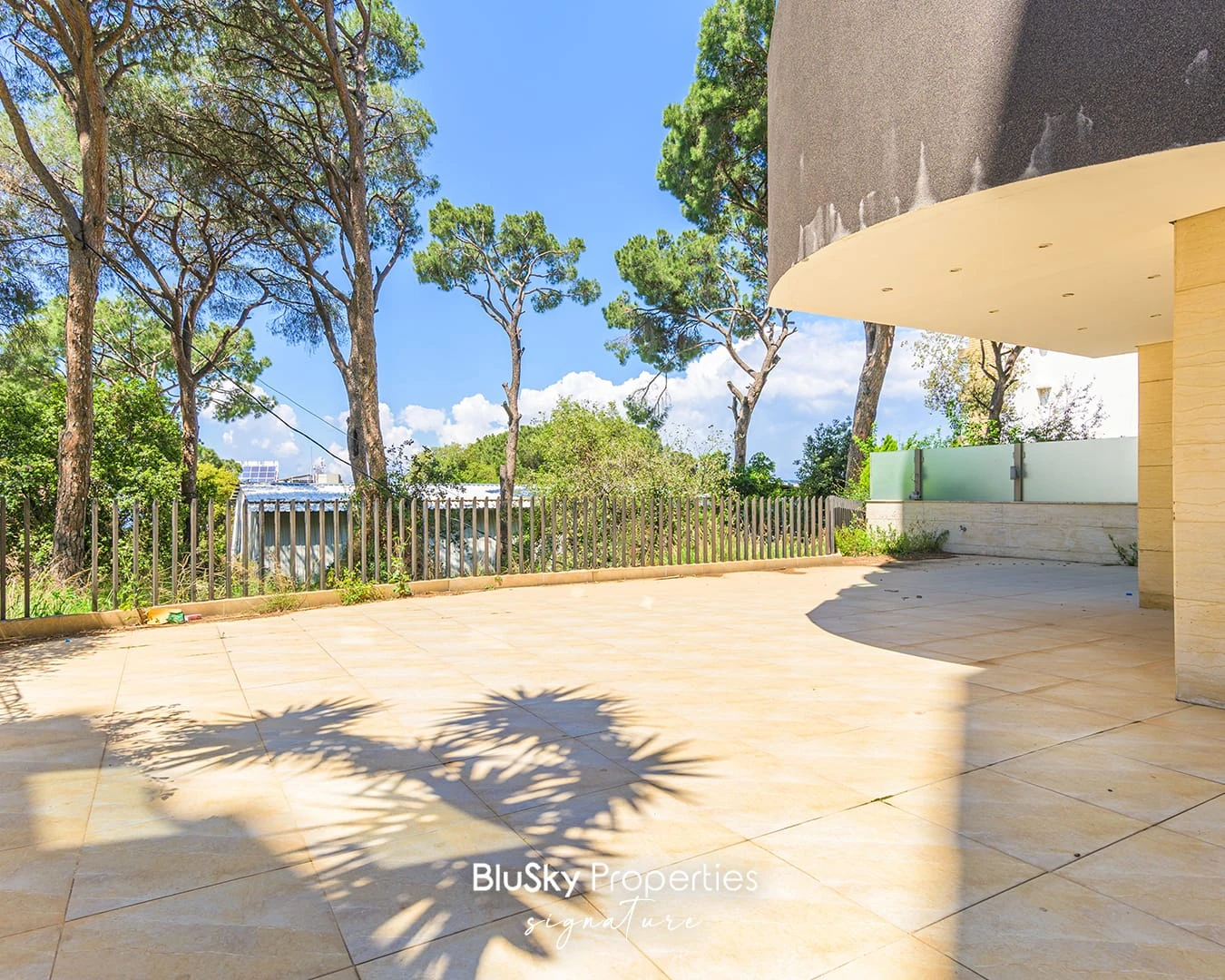 Apartment 175m² with Terrace for Sale in Mansourieh — photo 4