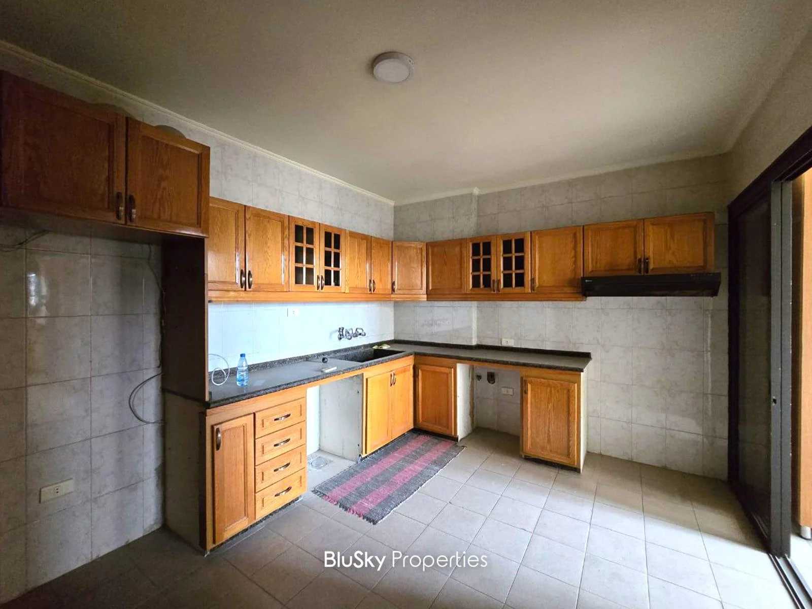 Apartment 178m² Sea View for Rent in Mansourieh — الصورة 4