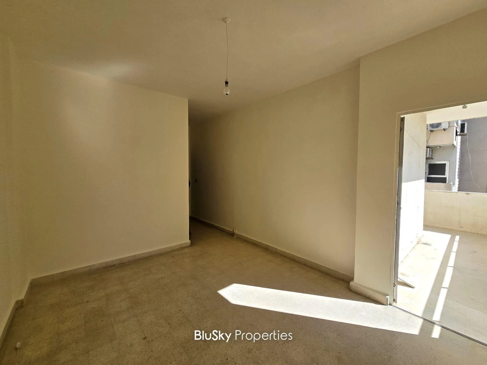 Apartment 180m² Balcony for Rent in Mansourieh — الصورة 4