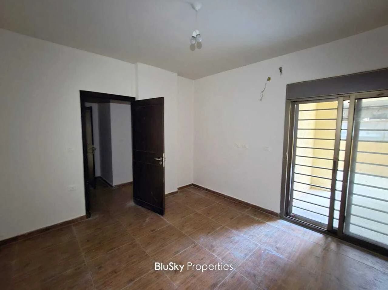 Apartment 180m² Garden for Sale in Mansourieh — الصورة 4