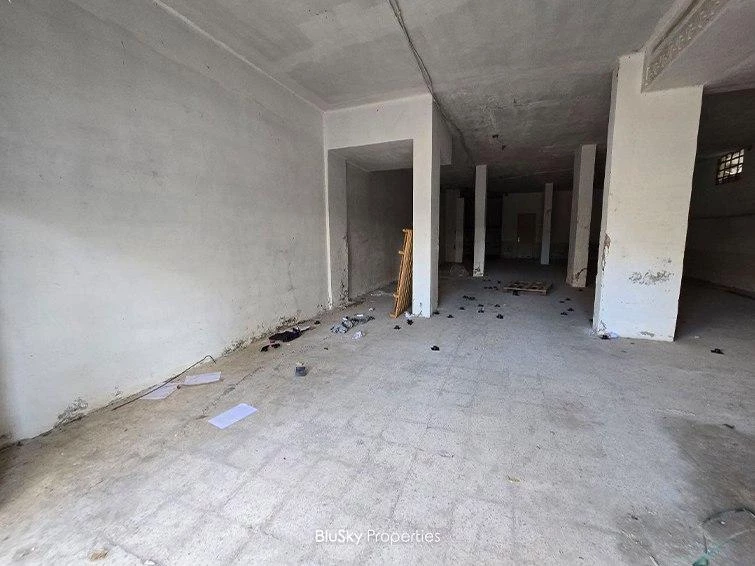 Warehouse 190m² for Rent in Mansourieh — الصورة 4