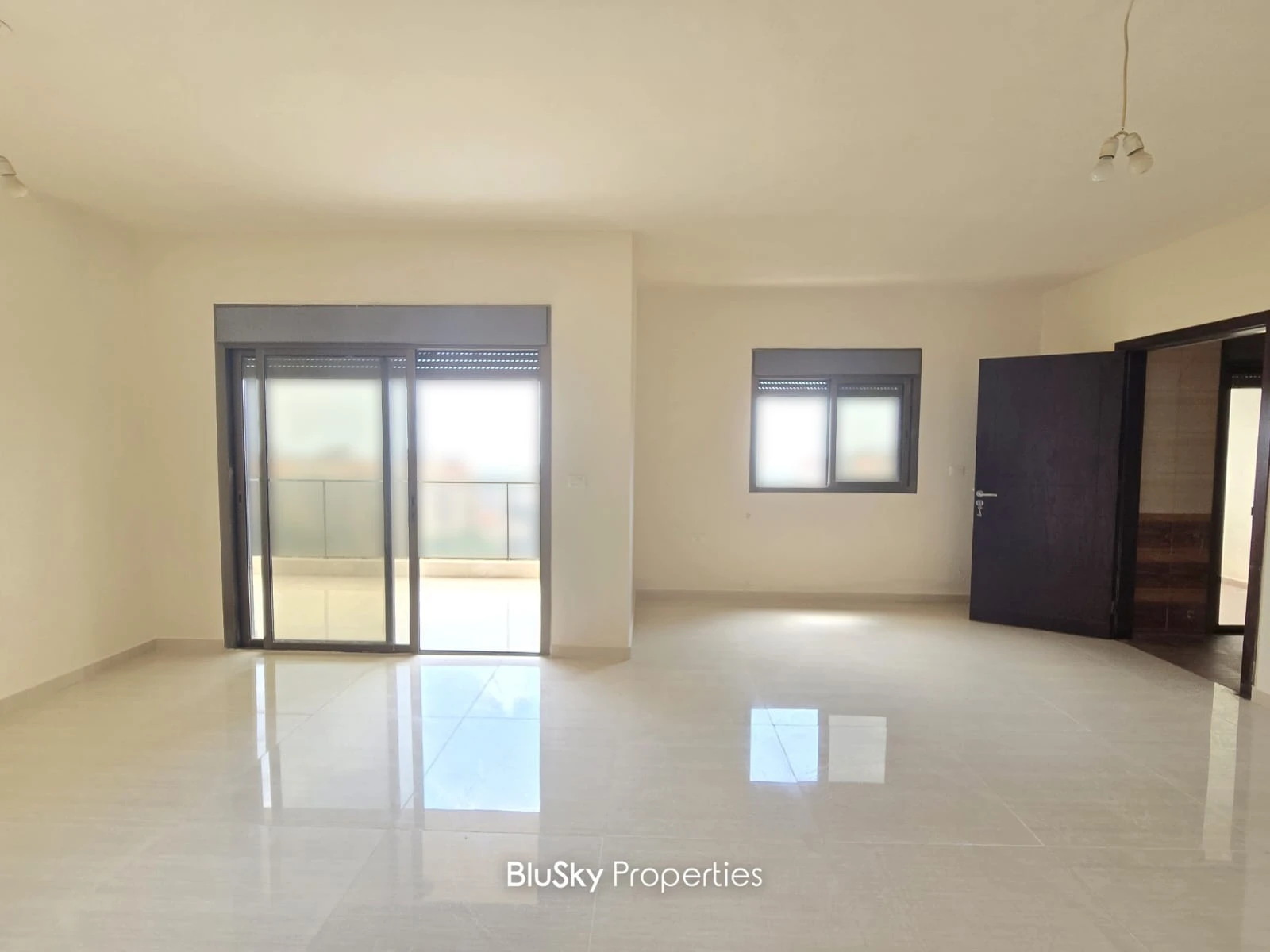 Apartment 190m² with Mountain View for Sale in Mansourieh — photo 2