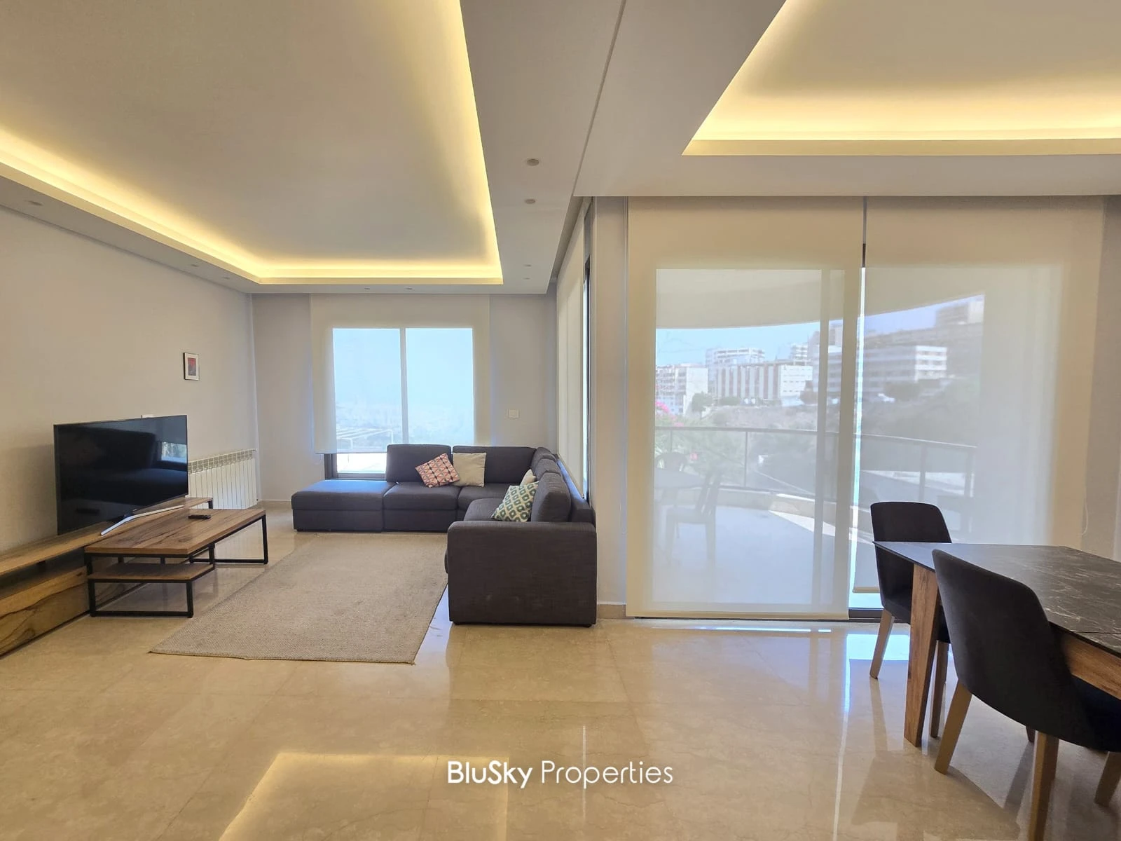Apartment 200m² with Sea View for Rent in Mansourieh