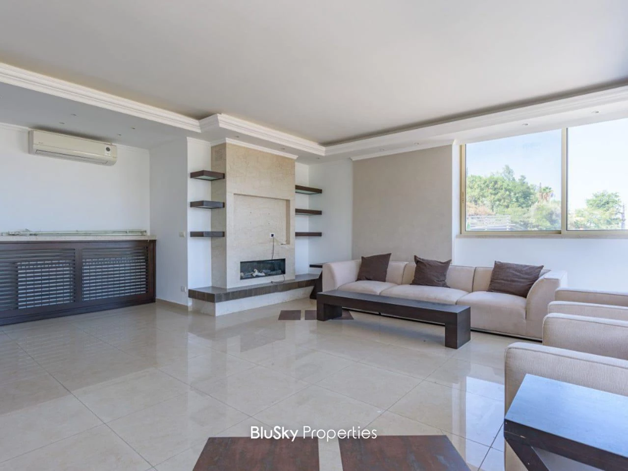 Apartment 200m² Mountain View for Rent in Mansourieh — الصورة 2