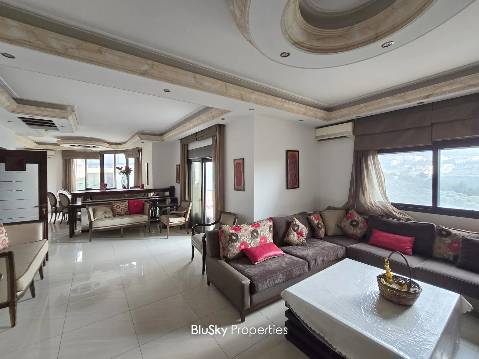 Apartment 200m² with Mountain View for Sale in Mansourieh