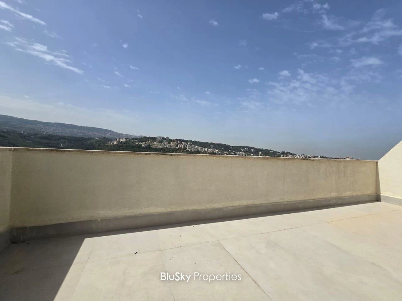 Duplex 200m² Terrace for Sale in Mansourieh — photo 2