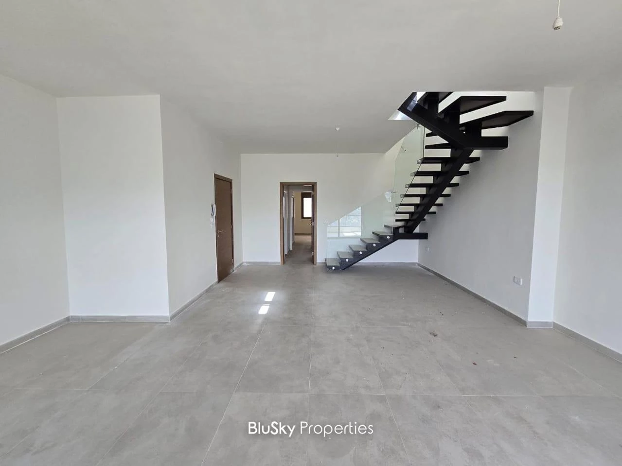 Duplex 200m² Terrace for Sale in Mansourieh — photo 4