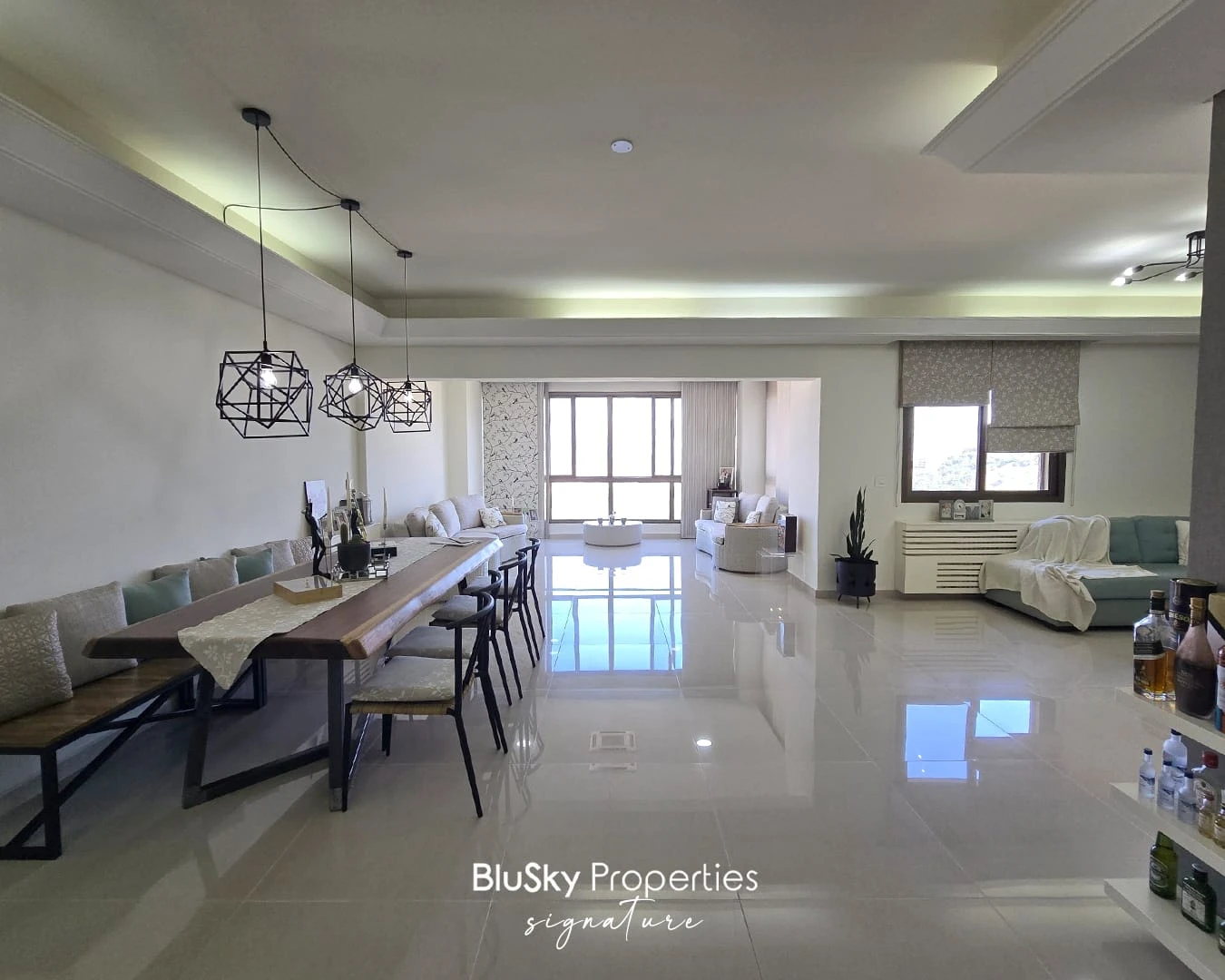 Apartment 202m² with Sea View for Sale in Mansourieh — photo 2