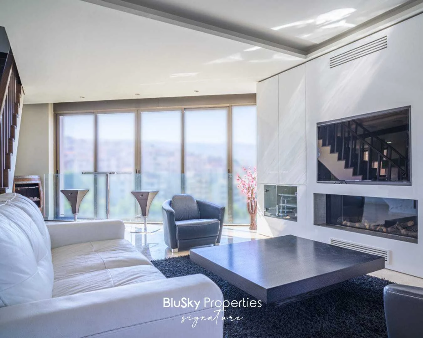 Duplex 205m² Mountain View for Rent in Mansourieh