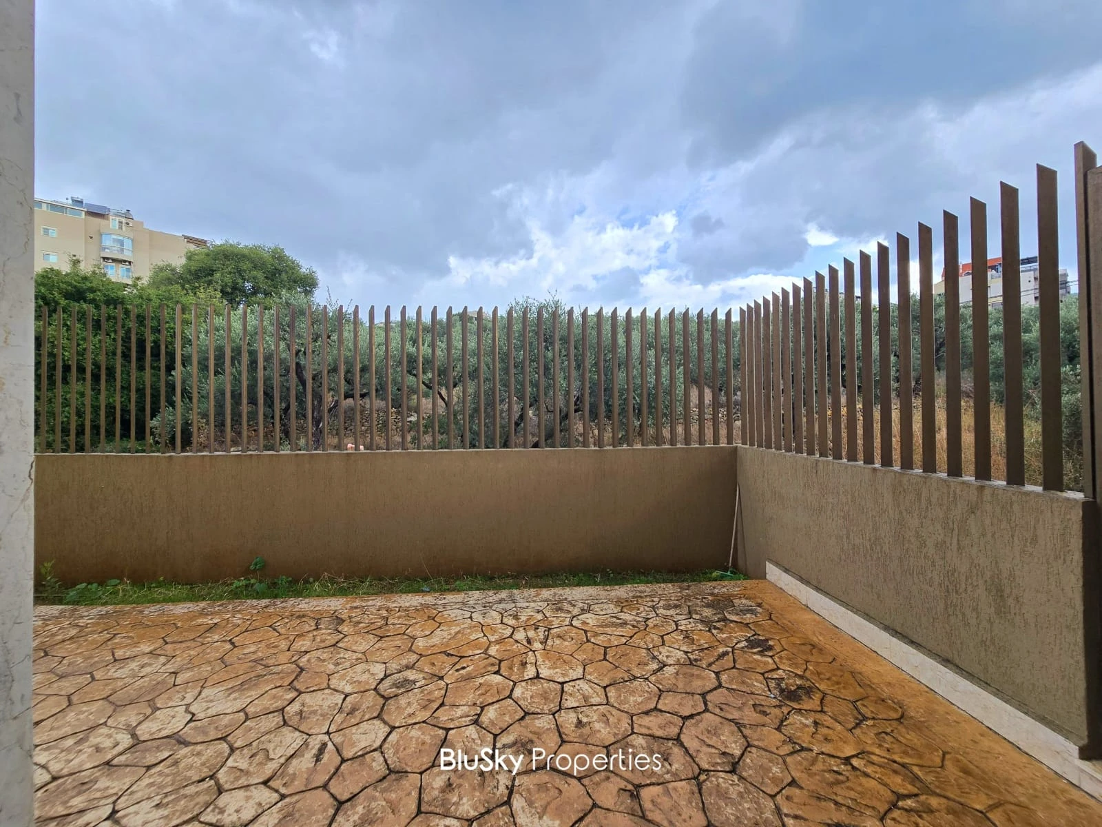 Apartment 207m² with Terrace for Sale in Mansourieh — photo 3