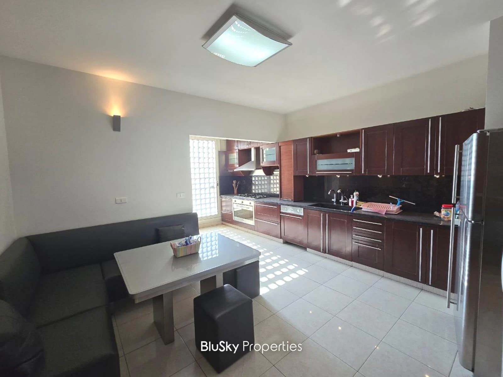 Apartment 210m² Mountain View for Rent in Mansourieh — photo 4