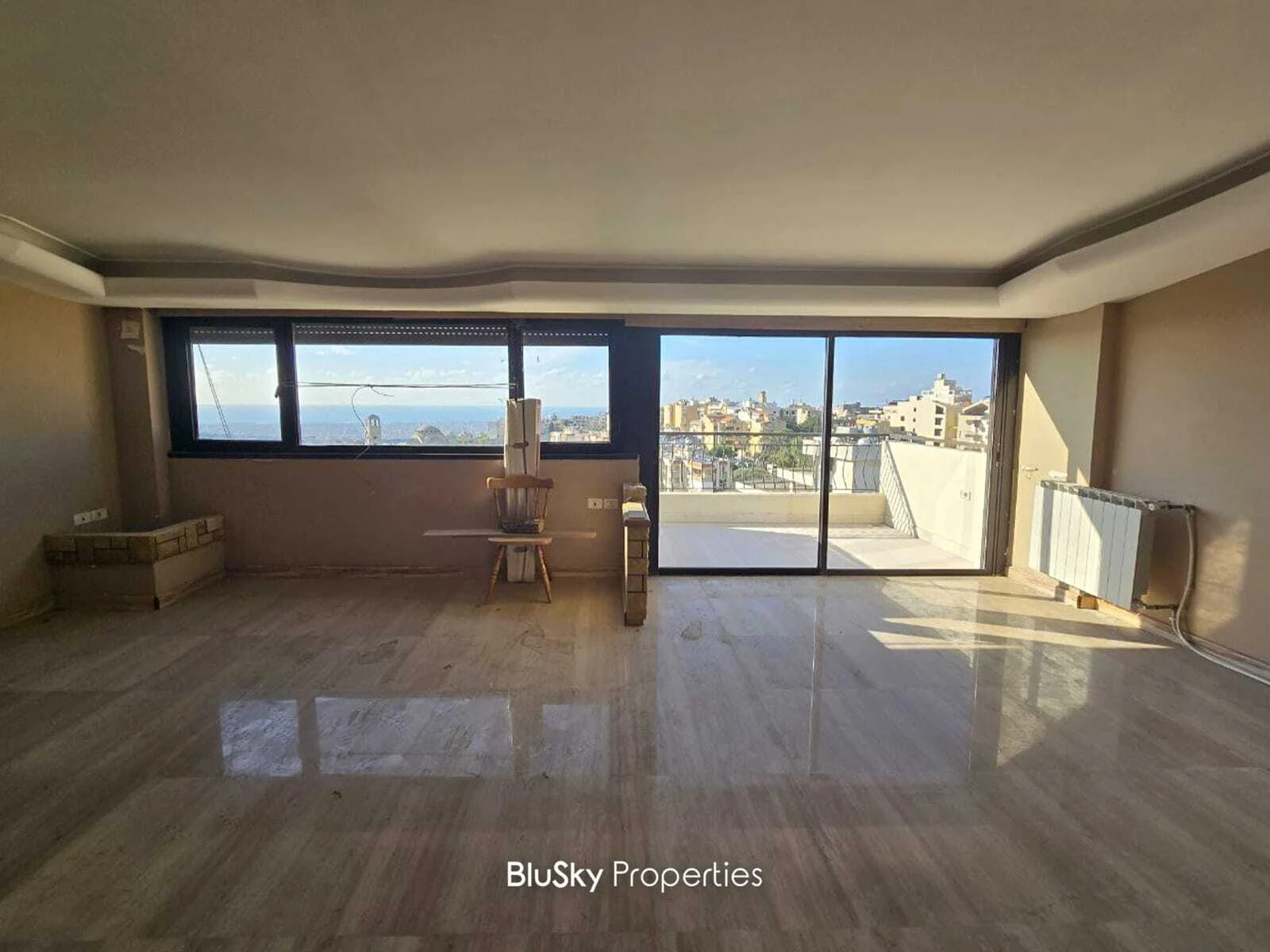 Duplex 210m² Terrace for Sale in Mansourieh — photo 1